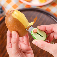 Hete Verkoop Verstelbare Keuken Paring Tool Schattige Fruit Groente Dunschiller Mini Avocadovormige Gadgets