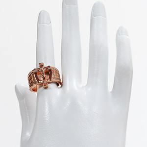 Bague Unisexe en Argent Sterling S925 Plaqué Or avec Moissanite Sertie en Bezel, Tendance Mode Luxe Léger Européen-Américain, Style Personnalisé - Product Image 5