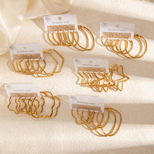 Pendientes Grandes de Acero Inoxidable con Baño de Oro de 18K, Diseño de Estrella de Cinco Puntas, Corazón y Redondos, Exagerados, No se Descoloran, Venta al por Mayor - Product Image 3