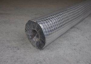 Bobine d'<span class=keywords><strong>isolation</strong></span> en feuille d'aluminium résistant à la chaleur 5*5 maille <span class=keywords><strong>isolation</strong></span> en fibre de verre toit <span class=keywords><strong>mince</strong></span> <span class=keywords><strong>isolation</strong></span> réfléchissante thermique - Product Image 2