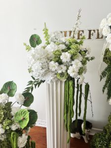 2025 New Arrival Floral Candle Green White Faux Flower Arrangement Artificial Flower Bouquet <strong>Table</strong> <strong>Centre</strong> <strong>Piece</strong> for Weddings - Product Image 6