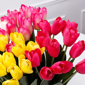 Ramo de Tulipanes Artificiales, 12 Cabezas, Flores de Seda y Plástico de Alta Simulación para Decoración del Hogar, Adorno Interior de Primavera - Product Image 3