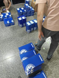 Chanclas para Hombre/Mujer con Suela de Corcho y Cuero Genuino Estilo Coreano con Diseño de Doble Botonadura Acolchadas y Elegantes para Caminar - Product Image 4