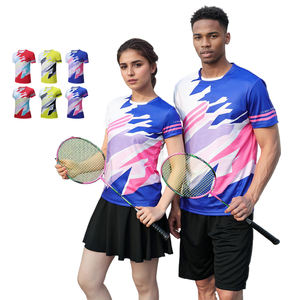 T-shirt de couche de base pour hommes avec protection UV Soft Touch pour les entraînements de gymnastique avec contrôle des odeurs - Product Image 1