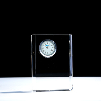 Horloge laser de table en cristal moderne Meilleure vente Décoration intérieure pour salon Horloge en verre unique Artisanat