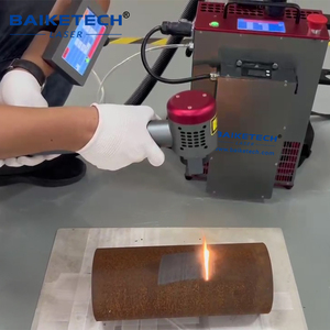 Machine de nettoyage Laser légère nettoyeur Laser à impulsions facile à déplacer pour l'élimination de la rouille du <span class=keywords><strong>métal</strong></span> peintre à l'huile prix du <span class=keywords><strong>décapant</strong></span> de <span class=keywords><strong>métal</strong></span> - Product Image 6