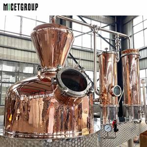 Alambic en cuivre de 2000 litres pour whisky, gin, distillation artisanale, équipement de distillerie de whisky et de brandy - Product Image 3