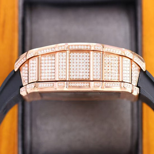 Montre pour homme haut de gamme, élégante et luxueuse, étanche, avec chronographe et tachymètre entièrement sertis de diamants Moissanite, bracelet en caoutchouc - Product Image 4