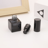 Botella de Perfume Cuadrada de Vidrio Negro de 8 ml, Botella de Muestra Vacía con Pulverizador