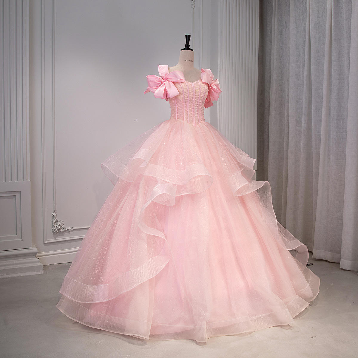 Rosa [compreso il bustier a cerchio in acciaio 5 staccabile]