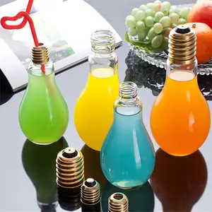 סין מחיר טוב 300ml Drinkware פלסטיק משקאות חלב הנורה בצורת אור led אור הנורה כוס עם קש מכסים