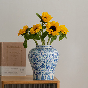 Vaso in Argilla Antico in Vendita, Vasi in Porcellana Blu e Bianca, Vaso in Ceramica Celadon per Decorazione Casa e Composizioni Floreali - Product Image 4