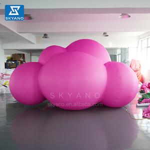 Nubes inflables gigantes con luces de colores Decoración publicitaria Globo de nube inflable - Product Image 1