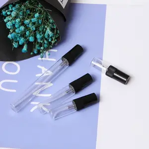 Small capacity perfume bottle 3ml can be refilled glass perfume empty bottle for cylindrical straight body portable compact