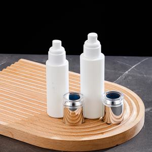 Flacon cylindrique vide en plastique PET blanc de 150 ml/200 ml avec impression sérigraphique pour emballage de lotion, crème pour les yeux et masque facial - Product Image 4
