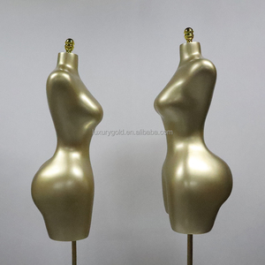 Mannequin femme Guangzhou en fibre de verre, taille M L, finition or mat, avec hanches et poitrine généreuses, demi-corps, pour vitrine - Product Image 5