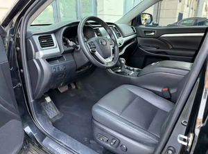 Vente Flash : Toyota Highlander 2021 2.0T 6AT AWD Édition Luxe, 5 Portes 7 Places, Immatriculée Août 2022, Kilométrage 35 000 KM - Product Image 4
