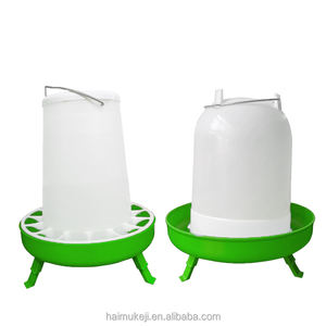 Bebedero para pollos <span class=keywords><strong>de</strong></span> 8L con patas, bebedero para aves <span class=keywords><strong>de</strong></span> corral con patas, bebedero para granja doméstica - Product Image 1