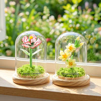Fleur du mois de naissance personnalisée en verre de Murano sous cloche en verre, fleur en cristal soufflé à la main pour cadeau d'anniversaire