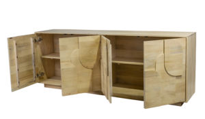 Buffet en bois massif naturel Paxton avec panneaux avant texturés et rangement spacieux - Product Image 3