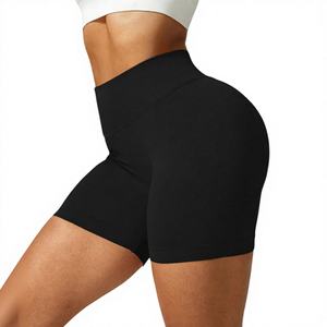 Shorts de sport tricotés sans coutures taille haute pour femme, coupe ajustée, légers, en Spandex et Polyester, coloris uni, toutes saisons - Product Image 1