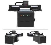 Impresora UV de Cama Plana de 180 mm para Objetos 3D y Plástico/PVC |   Mesa tipo panal de abeja |   Lente excéntrica CCD |   Multicolor |   2400 DPI |   UV0609