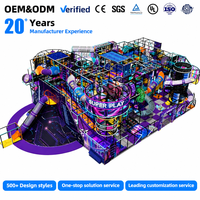 Ensemble de jeux d'intérieur pour enfants de 1000 m², avec toboggan et trampolines, sur mesure, pour usage commercial, thème parc d'attractions