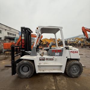 Montacargas TCM FD50 de 5 Toneladas con Sistema de Elevación Estable, Operación Cómoda, Fácil Mantenimiento, Ideal para Uso Industrial y Logístico - Product Image 4