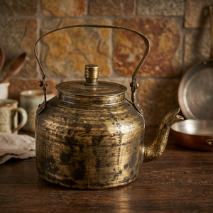 Bouilloire vintage en métal avec couvercle et poignée en métal, pot à eau, théière - Product Image 4