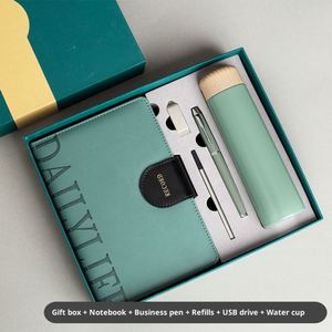 Coffret Cadeau d'Entreprise de Luxe Personnalisé en Cuir A5 avec Tasse Isotherme, Design Artistique Moderne, pour Événements et Réunions - Product Image 3