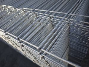 पोल्ट्री फार्म चिकन कोप बाड़ लगाने योग्य जस्ती वेल्डेड मेश शीट पशु बाड़ नेट सुरक्षात्मक पैनल - Product Image 2