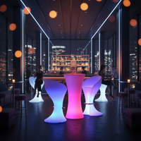 Table haute de bar LED en plastique contemporaine pour usage commercial et hôtelier avec batterie rechargeable 16 couleurs (TP110B)