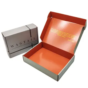 अनुकूल नालीदार सोने के पन्नी कपड़े पैकेज उत्पाद बॉक्स शिपिंग डिलीवरी कार्डबोर्ड शिपिंग ब्लैक बॉक्स पैकेजिंग