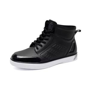 Bottes de pluie en PVC légères et imperméables pour la chasse, la pêche et l'agriculture, fabriquées sur mesure par un fabricant OEM - Product Image 1