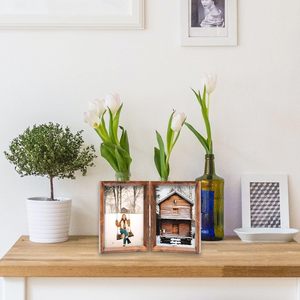 Cadre <span class=keywords><strong>photo</strong></span> double en bois rustique brun avec charnières, <span class=keywords><strong>verre</strong></span> de <span class=keywords><strong>d</strong></span>éfinition, 2 ouvertures verticales, à poser <span class=keywords><strong>sur</strong></span> un bureau ou une table - Product Image 4