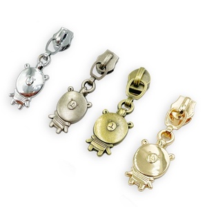 Venta al por Mayor de Diversos Tipos de Tiradores de Cremallera con Diseño de Animales Lindos, Tirador de Arcoíris para Bolsos - Product Image 4