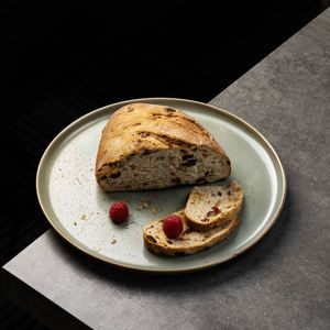 YAYU قابل للتخصيص درجة حرارة عالية ريترو تايلاندي ملون سيراميك دائري برنش أخضر أزرق أطباق عشاء للمطاعم - Product Image 1