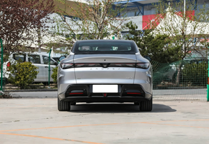 Arcfox Alpha S5 1450km EREV Sedan, Motore 200kW, Batteria 27.4kWh, Auto Elettrica a Lunga Autonomia - Product Image 4