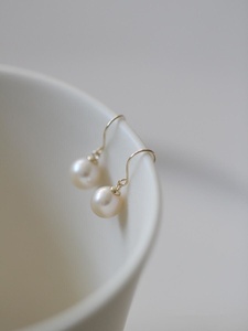 Wholesale Simple 9K Gold Pearl <b>Hoop</b> Earrings Elegant Freshwater Pearl for Parties Gentle Temperament Kj445 - Product Image 6
