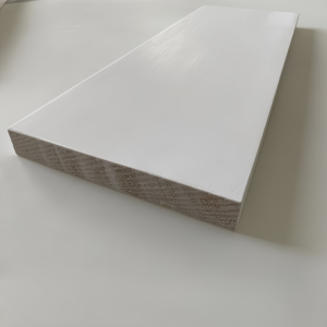 Tablero de pino radiata FJ imprimado 23/32"*1 1/2"*16' S4S, diseño tradicional, moldura de madera S4S para hoteles - Product Image 3