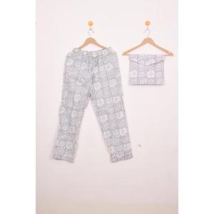 Conjunto de Pijama para Mujer con Estampado Artesanal, Ropa de Dormir Vintage de Algodón Satinado, Manga Tres Cuartos, Cierre de Botones al Frente, Ropa de Estar por Casa - Product Image 2