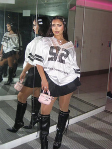 2025 été femmes haut Jersey col en v <span class=keywords><strong>dentelle</strong></span> imprimé lettre ample mode décontracté dames Jersey à manches courtes femmes T-<span class=keywords><strong>Shirt</strong></span> - Product Image 3