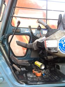 Excavadora Hitachi EX200-5E de Segunda Mano, Fabricada en Japón, Mini Excavadora Usada de Alta Calidad en Existencia para la Venta - Product Image 6