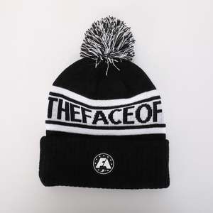 Gorro con parche de goma personalizado de alta calidad Unisex 100% gorro liso acrílico teñido Gorras de punto de moda al por mayor gorro gris de esquí de invierno - Product Image 1