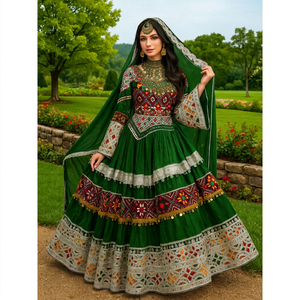 Vestido Elegante de Talla Grande con Borlas Vintage, Patrón Geométrico Hecho a Mano, Manga Larga, Cuello Barco, Línea A, Organza Bordada Verde - Product Image 1