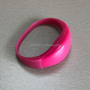 ध्वनि सक्रिय नेतृत्व ब्रेसलेट कस्टम लोगो प्रकाश द्वारा पार्टियों के खेल आयोजन के लिए ब्रेसलेट रिस्टबैंड - Product Image 4