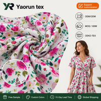 Tissu en voile 100 % coton tendance 86 GSM, imprimé floral rose fluo et blanc, tissé, écologique, pour costumes, robes et artisanat pour filles et garçons