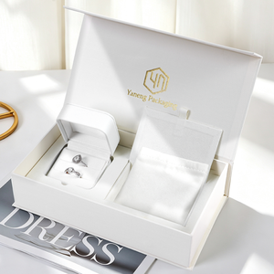 Caja de Joyería de Cartón Ecológica con Tapa Magnética y Logotipo Personalizado del Proveedor, Caja para Anillos, para Almacenamiento y Embalaje de Regalos, Venta al Por Mayor - Product Image 1