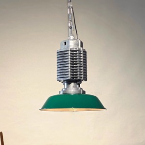 Luminaire suspendu industriel avec abat-jour en métal coloré, lampe suspendue en aluminium et en fer pour <span class=keywords><strong>cuisine</strong></span>, bar, café - Product Image 4