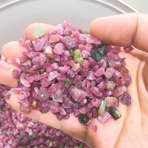 Heils tein Großhandel Hochwertige natürliche rosa Wassermelone Turmalin rauer Kies Kristall chips Stein als Geschenk - Product Image 1